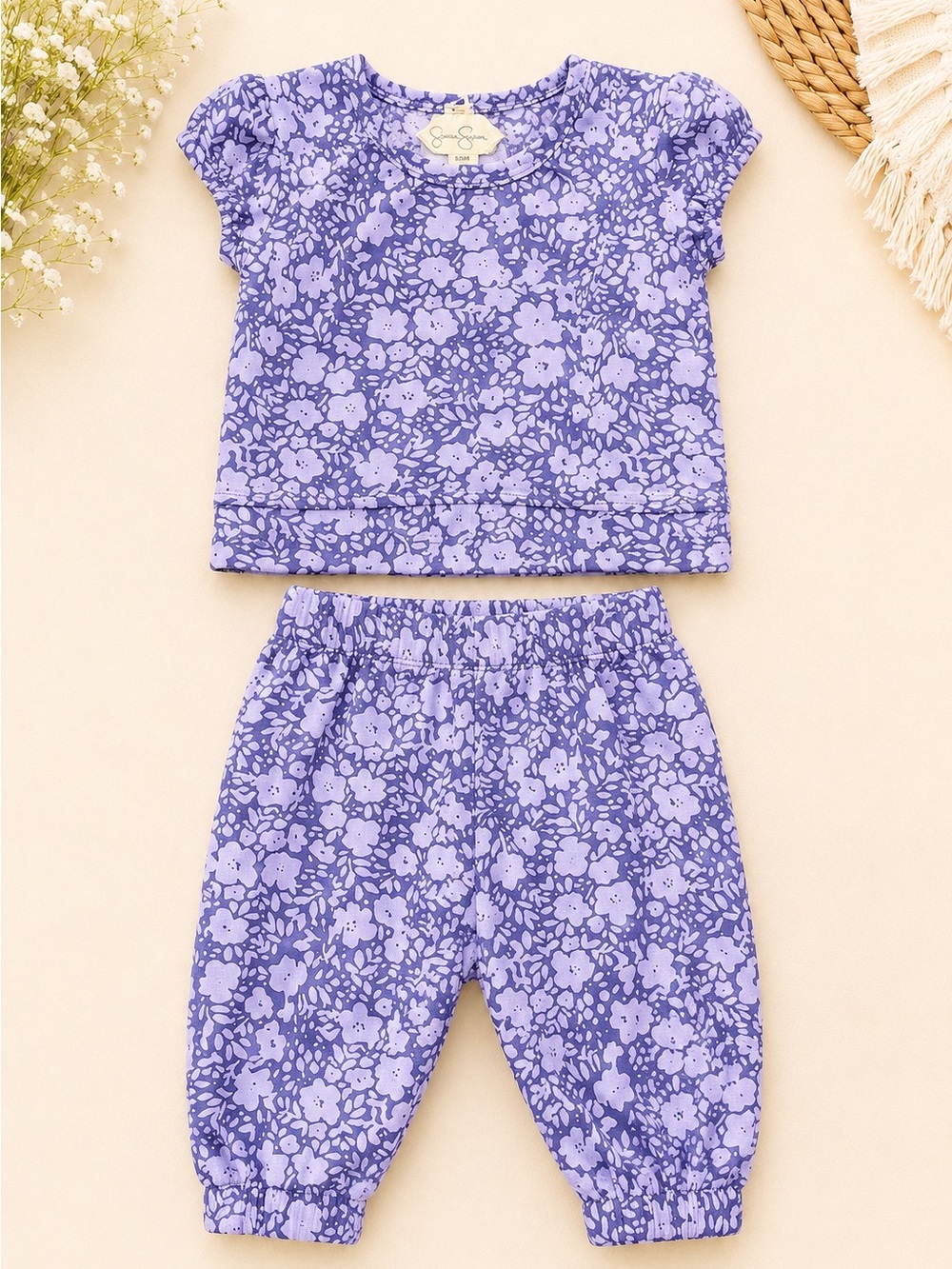 Jessica Simpson size 0 to 3 months baby girls Purple Floral Kids outfit